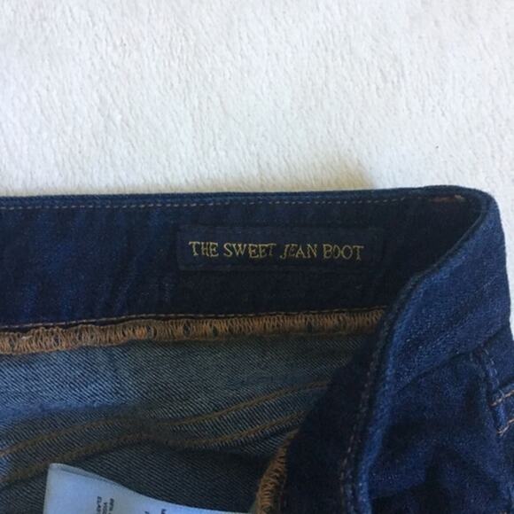 Lucky Brand Dark Blue 'The Sweet Jean' Boot Jeans | Sz 27 - Picture 4 of 6